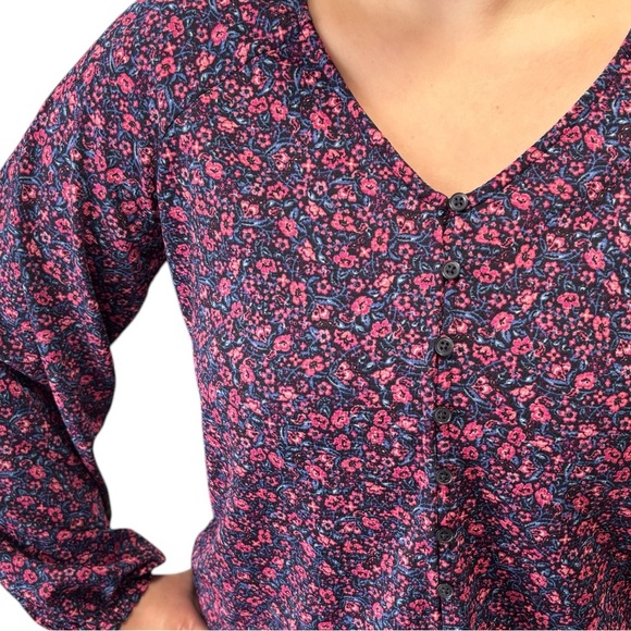 Reitmans Floral Long Sleeve Blouse Relaxed Fit Size Small - Picture 2 of 11